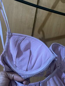 Sale! Pink Vera Wang Lace Bra