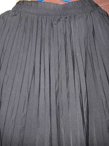 Black Pleated Midi Skirt