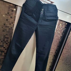High Waisted Jeans