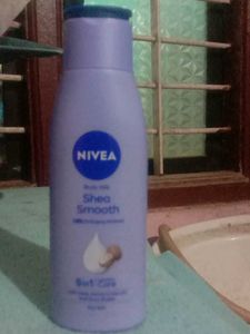 Nivea Shea Smooth Body Milk