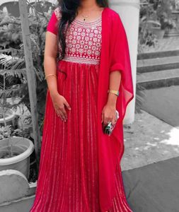 Elegant Red Embroidered Kurta Set
