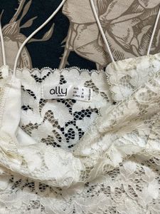 Ally Lace Top