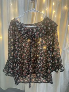 Ruffle Top