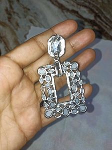 Earings