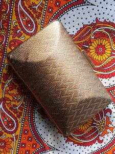 2 Handpouch
