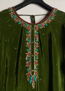 💚 Shades of Green: Mehendi Function Must-Haves