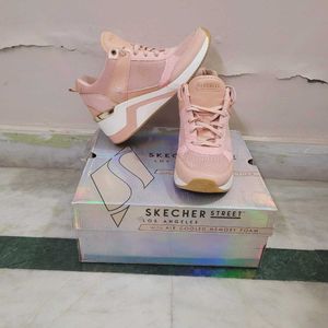 Skechers Women&#39;s Million Air - Up