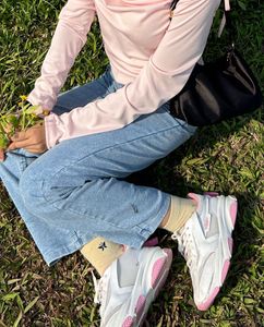 Light Wash Straight Leg Jeans