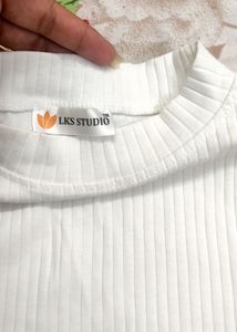 🌱White Crop Tank Top🌱