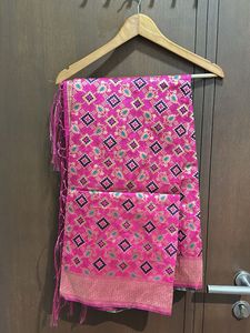 Vibrant Pink Banarasi-Inspired Dupatta with Geomet
