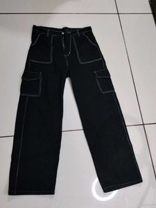 black baggy jeans
