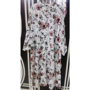 White Classy Floral Tshirt Dress