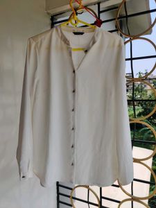 Offwhite Shirt With Metal Button