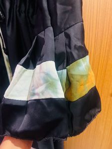 Flared black abaya with puff sleeves⚡️