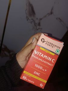 Carbamide Forte Vitamin C + Zinc