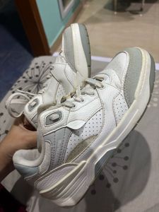 RedTape White Sneakers Unisex