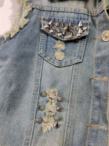 Women&#39;s Denim Jacket
