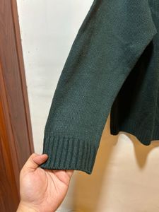 Round Neck Plain Green Sweatshirt