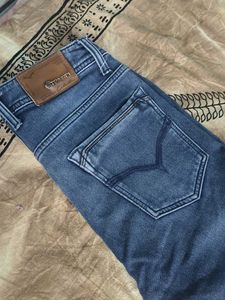 Stylish Dark Wash Denim Jeans