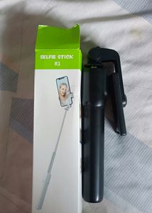 NEW SELFIE STICK R1