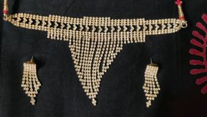 Rhinestone Necklace With Earrings