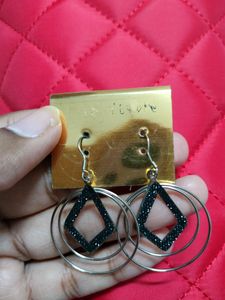 Stainless Steel Earrings With Sparkley Black Shine