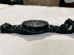 Black Forest Watch - Stylish &amp; Modern