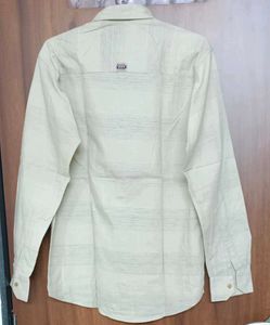 Men&#39;s Casual Shirt