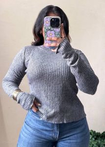 Grey Round neck Ribbed top