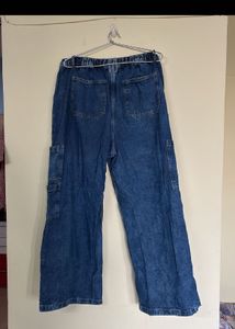 A Cargo Jeans