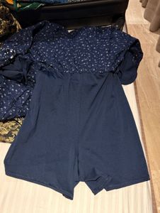 Hollister Floral Dress with 2 Pockets + shorts