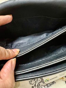 Vanheusen Chic Black Crossbody Bag