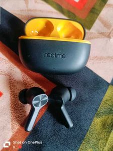 Realme Buds Wireless Earphones