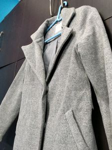 n New Condition I M Selling Long coat