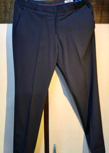 Navy Blue Women&#39;s Business Suit