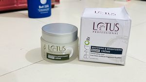 Lotus Professional Night Creme