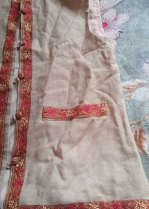 A Half Sleeve Jacket With Kashmiri Embroidery✨