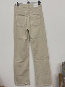 JEAN BEIGE