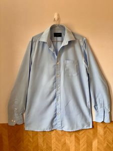Peter England: Light Blue Button-Down Shirt