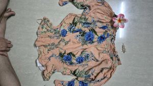Floral Offshoulder Top