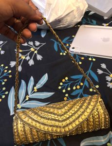 Embellished Clutch (350 each)