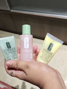 Clinique Mini Skincare Set