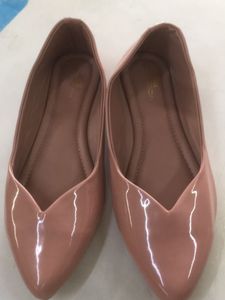 Nude Pointed-Toe Flats