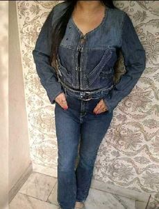 Full Sleeves Top With Belt