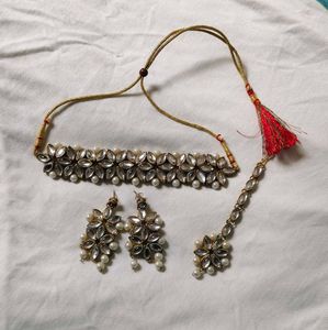 Stone Studded Pearl Choker Set