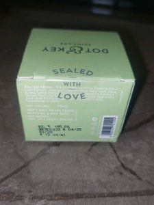 Combo 5- Facewash, Moisturizer, Sunscreen, Shampoo