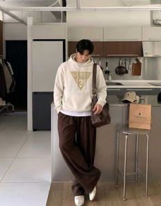 Original GUESS Hoodie – Off White (Original)