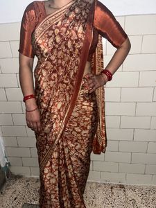 Crepe saree with blouse