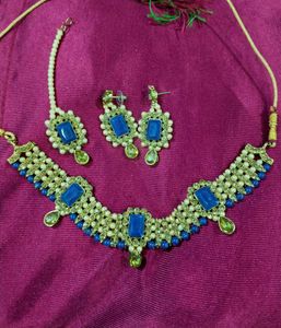 Neavy Blue Nacklace With Maangtika🥰