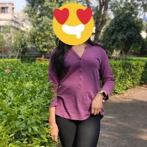 Purple XL shirt Looking Top💜little Faded